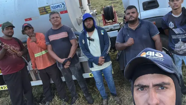 Brigada Municipal de Carmolândia combate incêndio em área rural e evita avanço das chamas